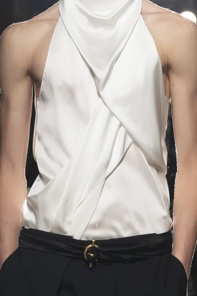Look 58